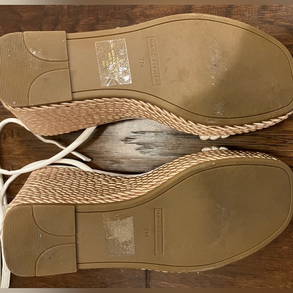 Marc Fisher Zeki Wedge Sandal Size 7 - Picture 6 of 6